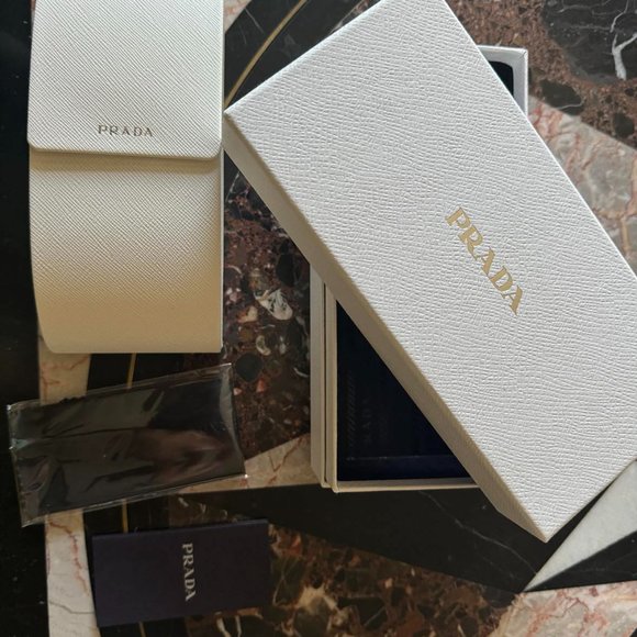 NEW PRADA Genuine SUNGLASSES  Packing Box, Hard Case, Wipe Cloth, OPTICAL White main image 9